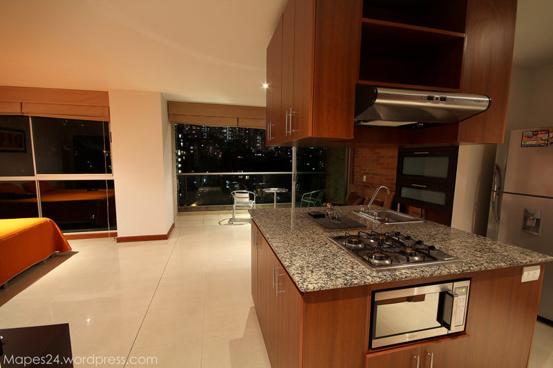 blux-901-medellin-colombia-mapes24