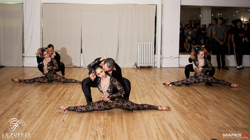 dance-costumes-mapes24-zafire-1